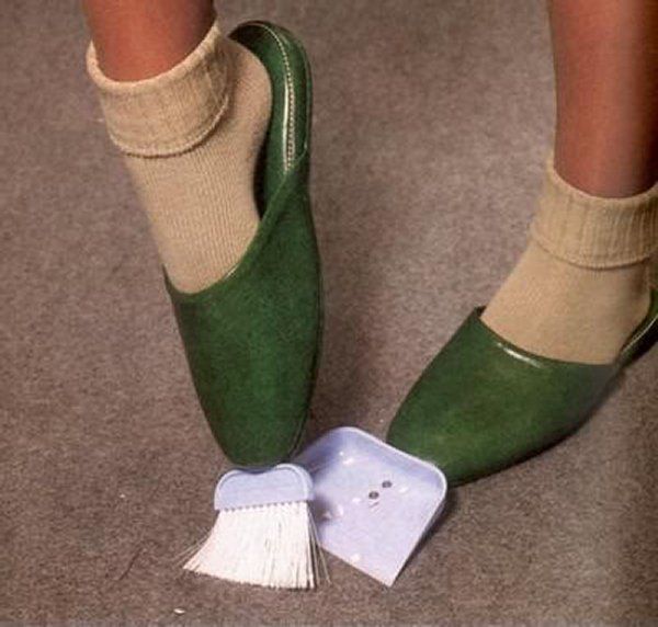 feetbroom